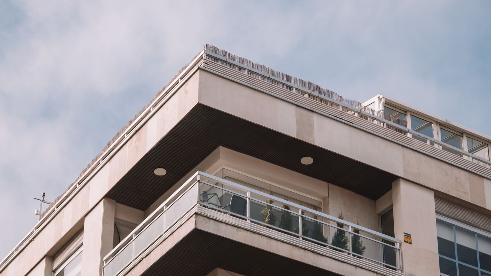 Edificio residencial de viviendas de alquiler asequible en España